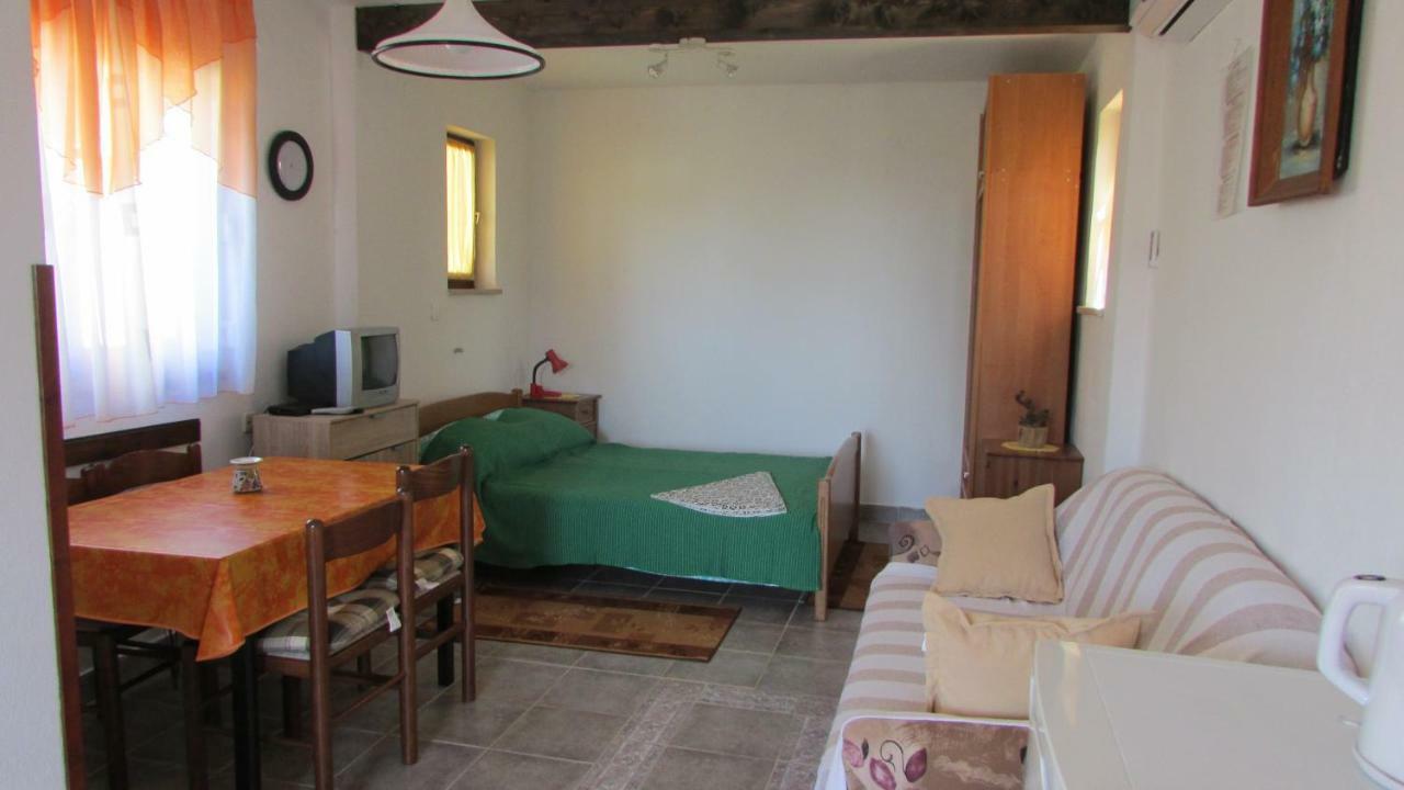 Apartmani Petunia Fažana Extérieur photo